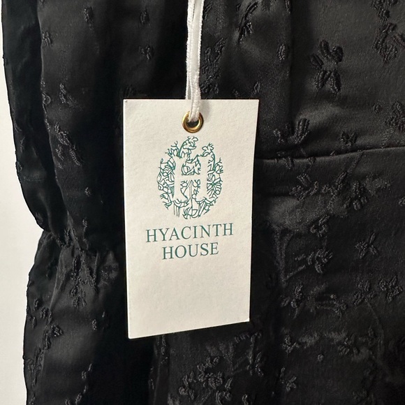 HYACINTH HOUSE Black Jacquard Puff Sleeve Midi Darcy Dress - Picture 8 of 11